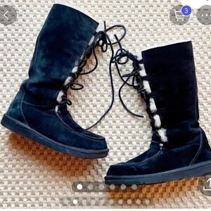 Sz 8 UGG sherpa white wool black sheepskin uptown 2 laceup tall boot /ugg shoe